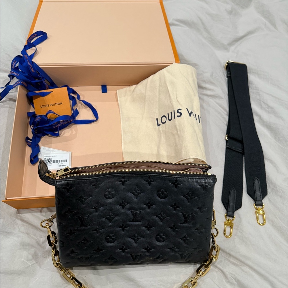 Louis Vuitton LV Coussin PM Noir